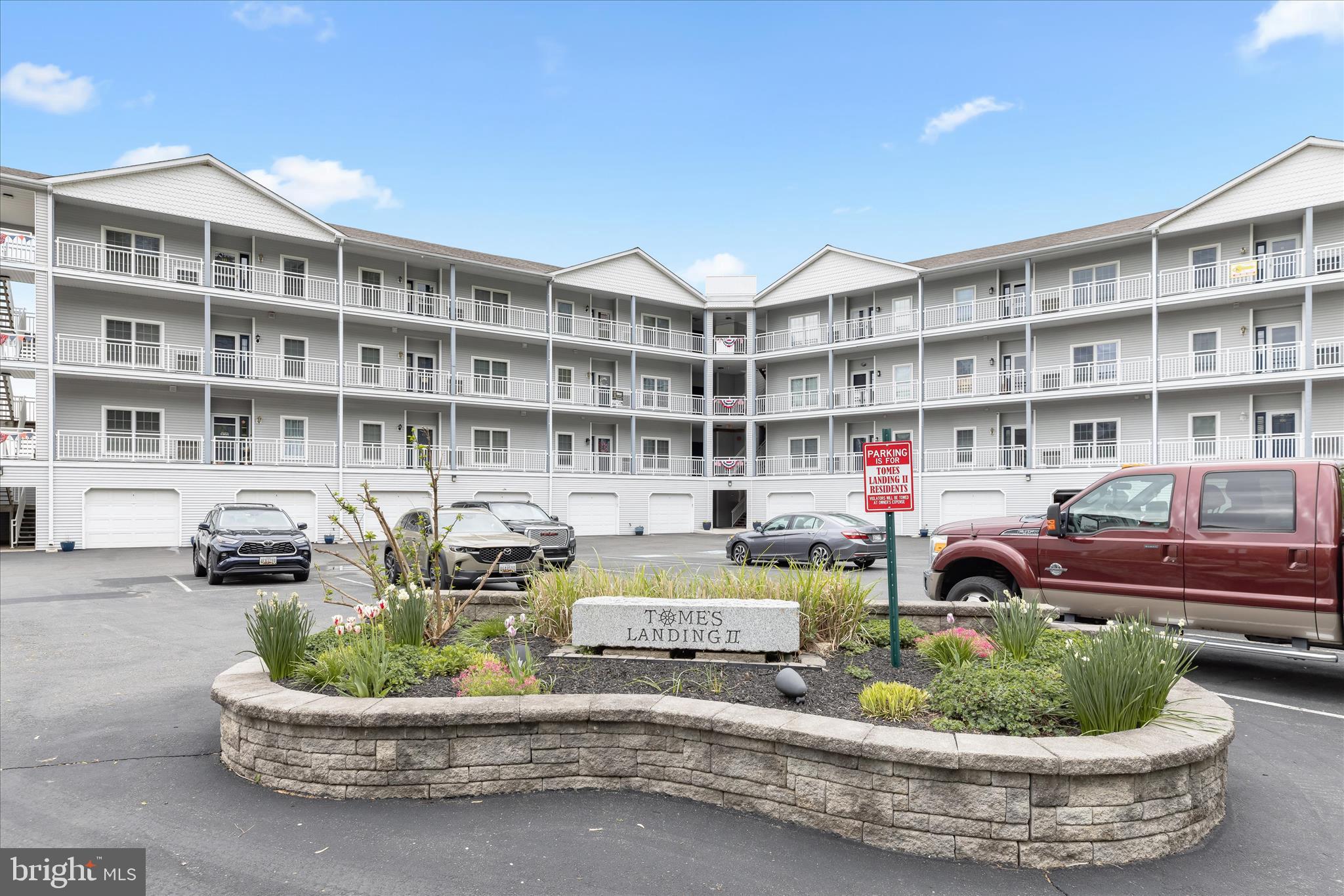 TOMES LANDING - Residential