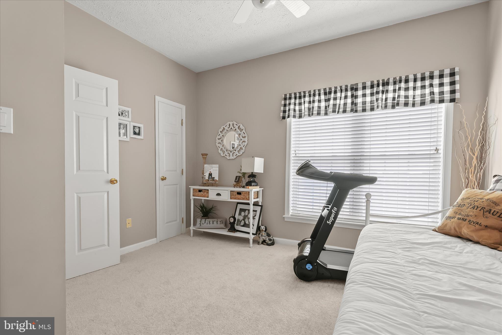 TOMES LANDING - Residential