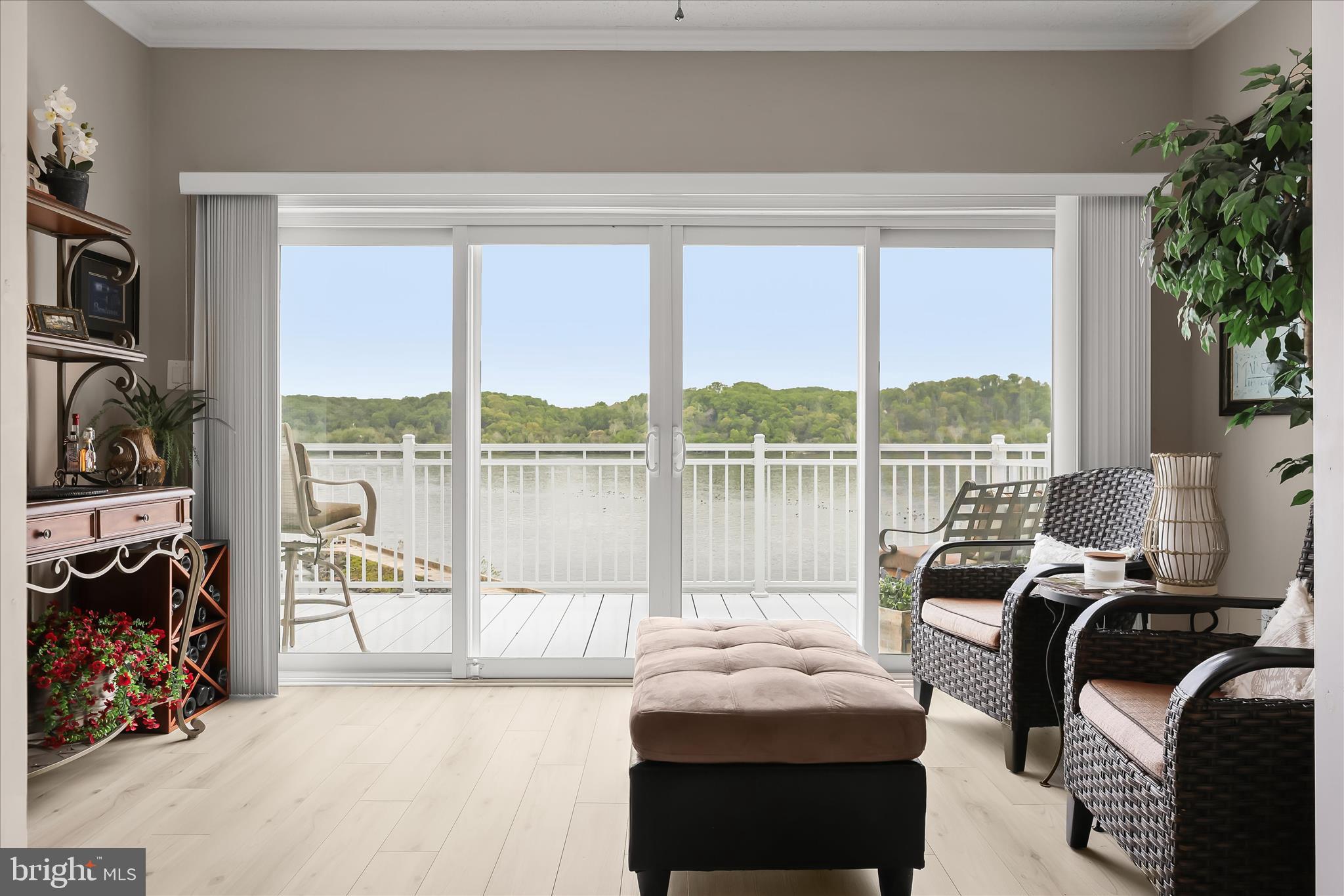 TOMES LANDING - Residential