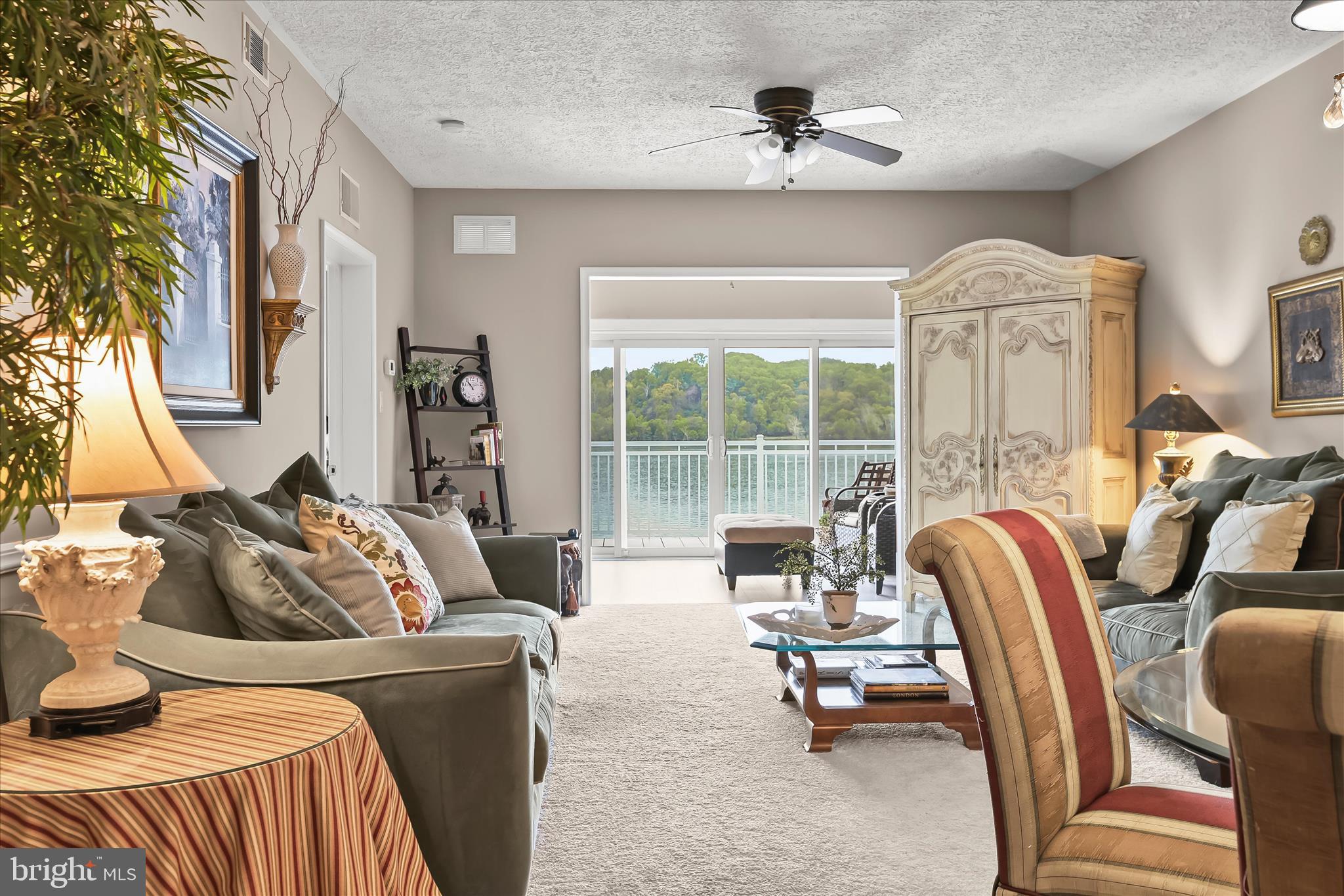 TOMES LANDING - Residential