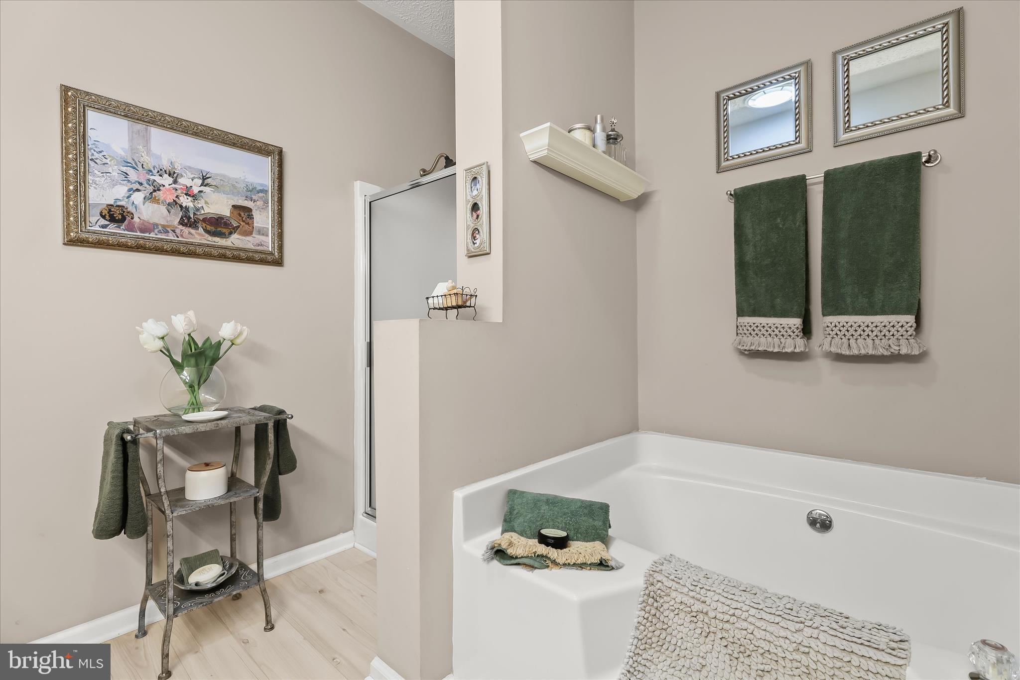 TOMES LANDING - Residential