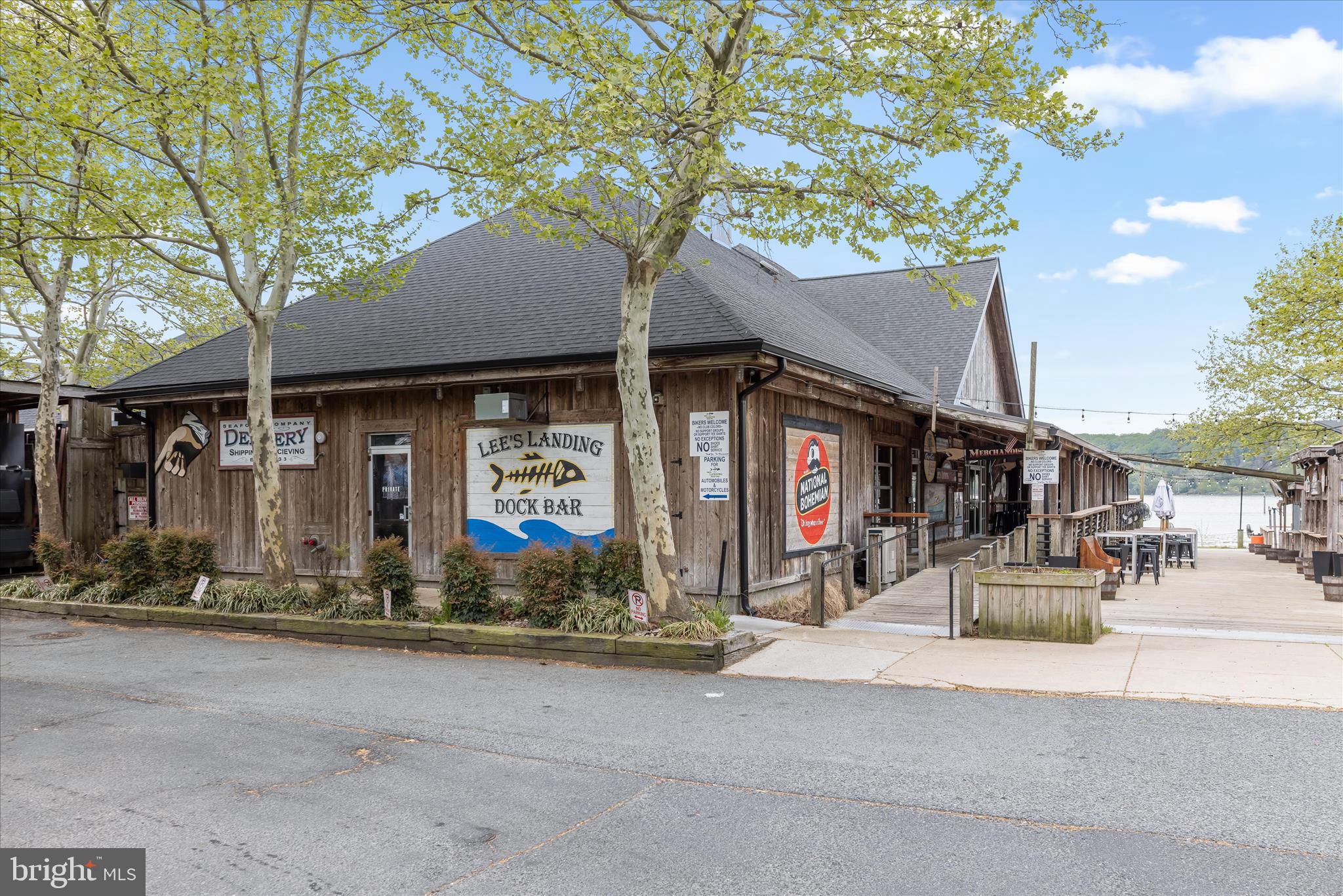 TOMES LANDING - Residential