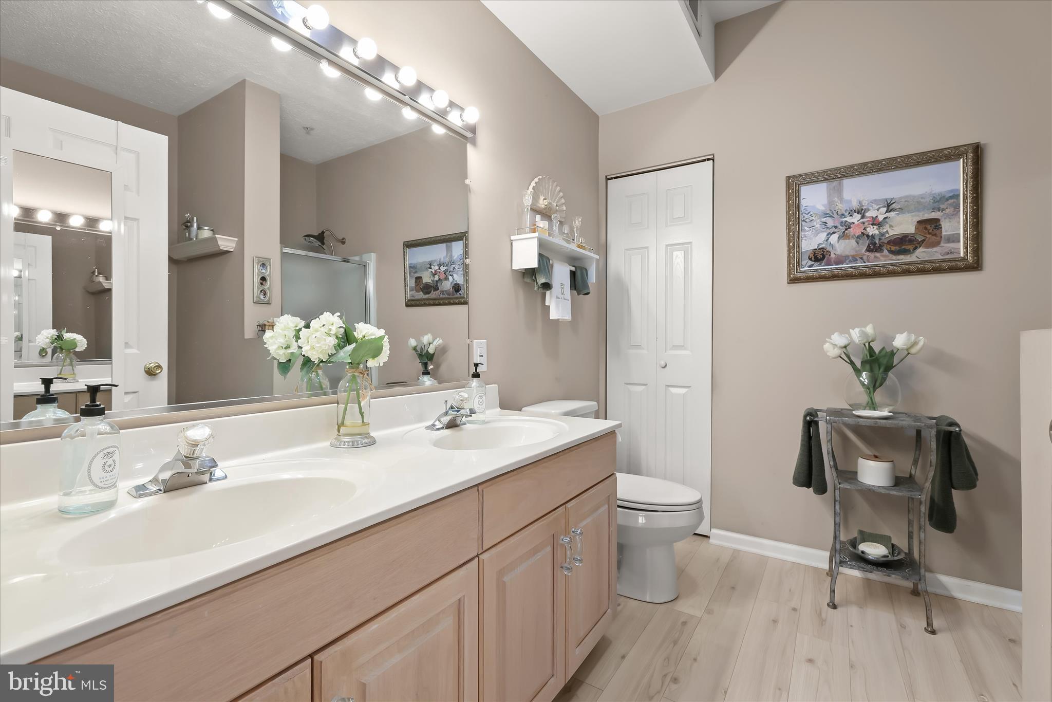 TOMES LANDING - Residential