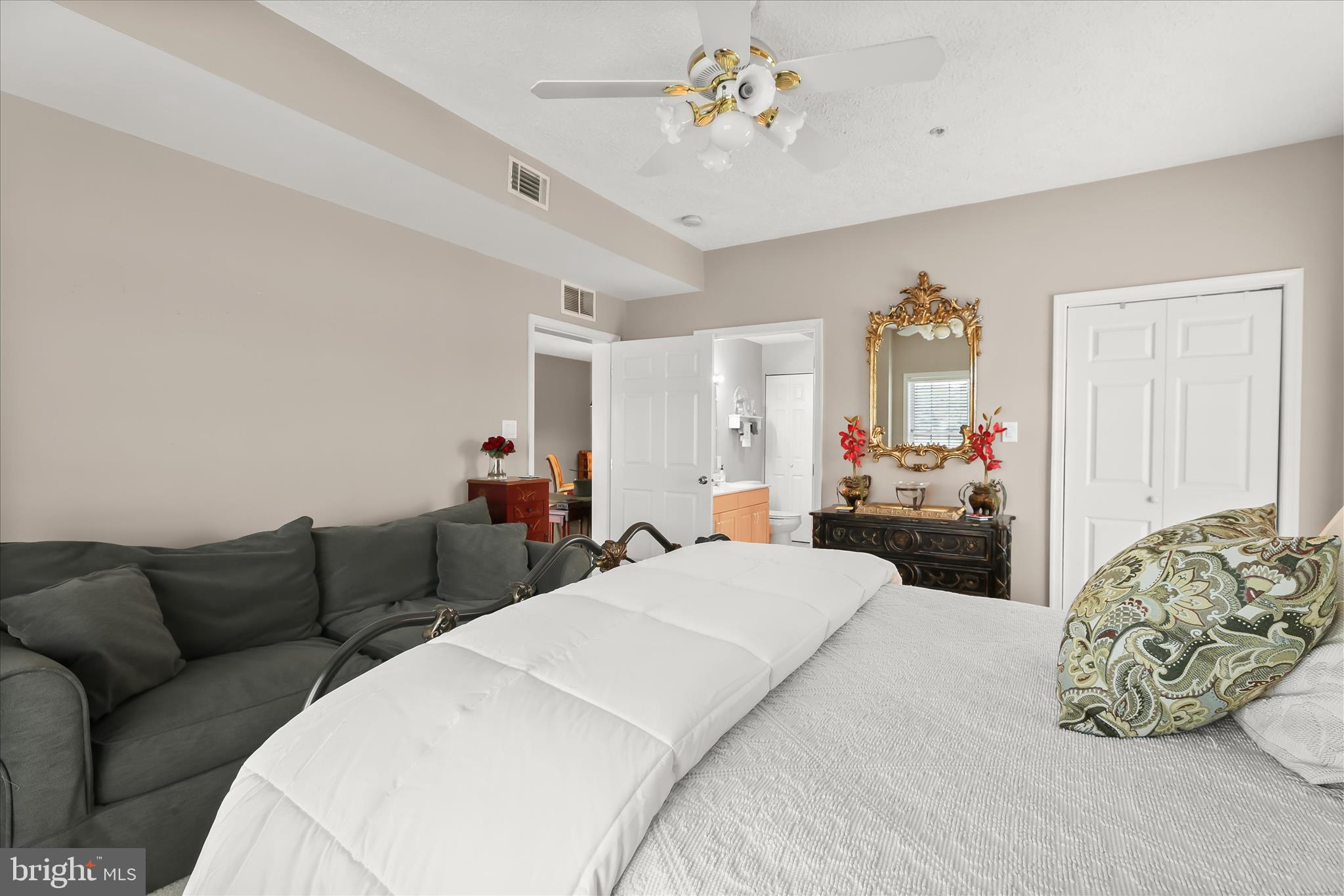 TOMES LANDING - Residential