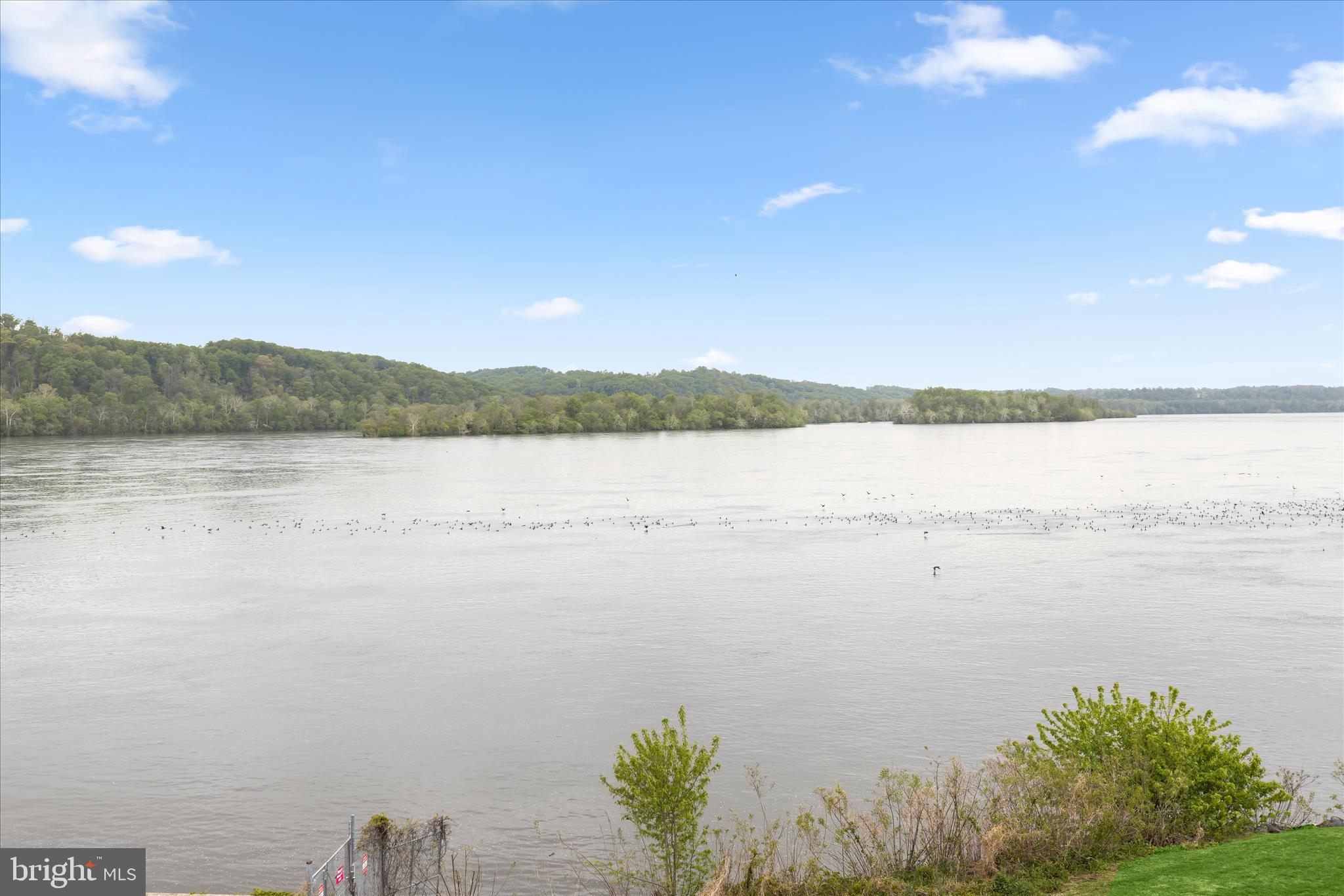 TOMES LANDING - Residential