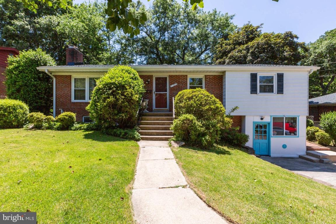 BURNT MILLS - Residential