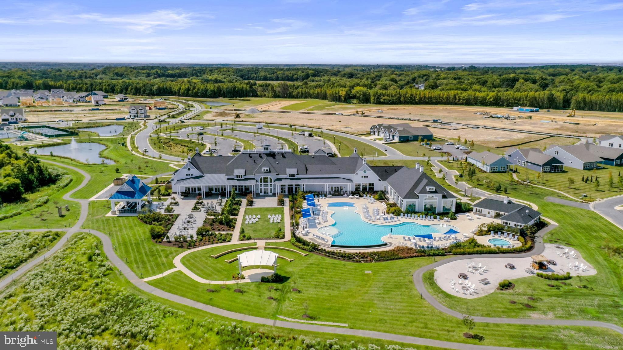 FOUR SEASONS AT KENT ISLAND - Residential