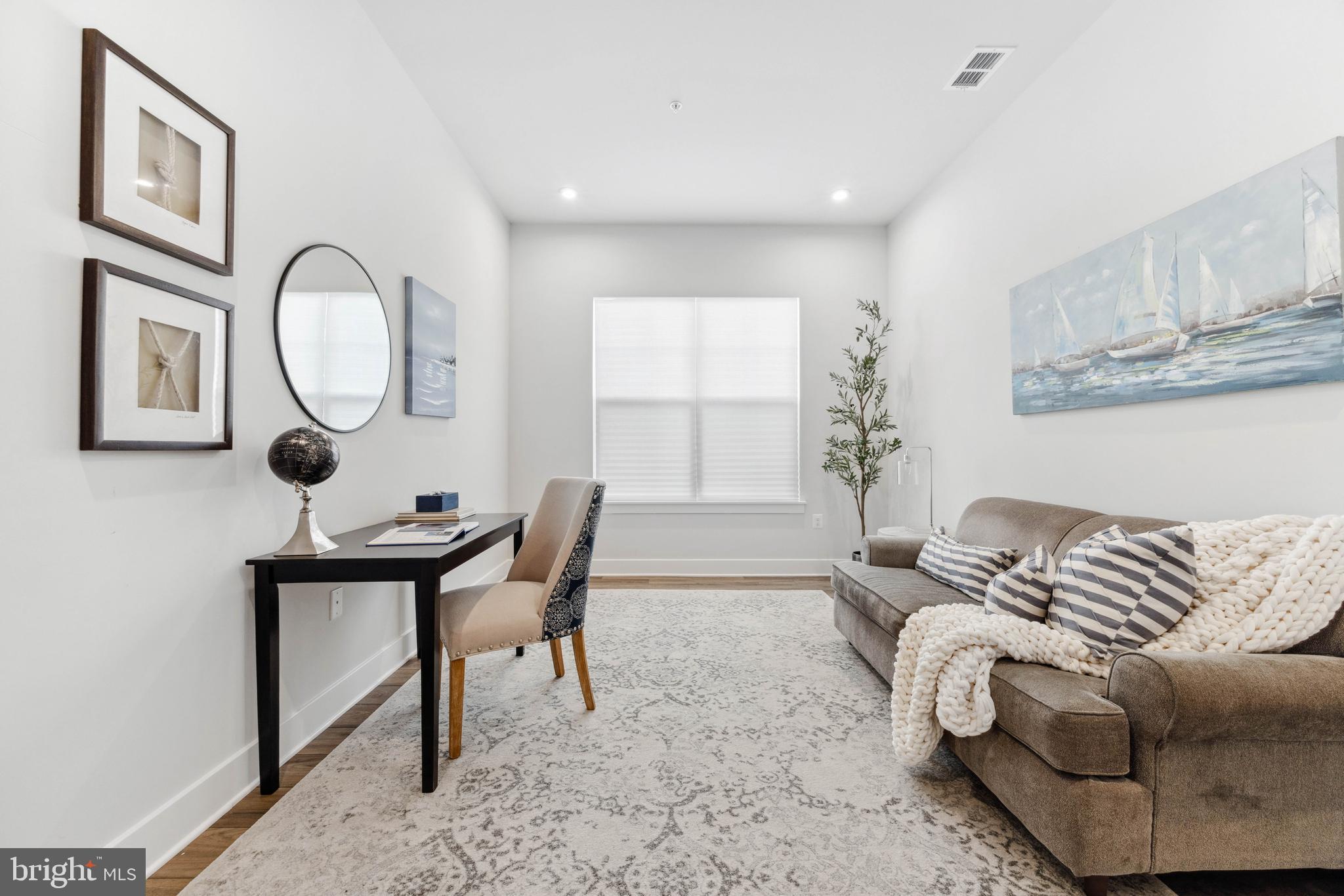 FOUR SEASONS AT KENT ISLAND - Residential