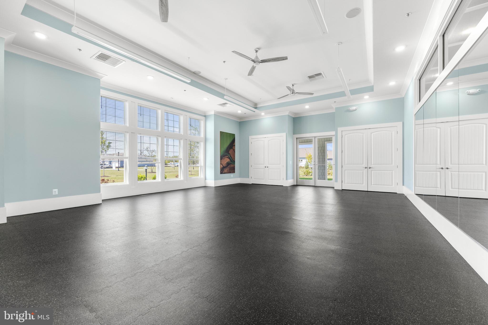 FOUR SEASONS AT KENT ISLAND - Residential