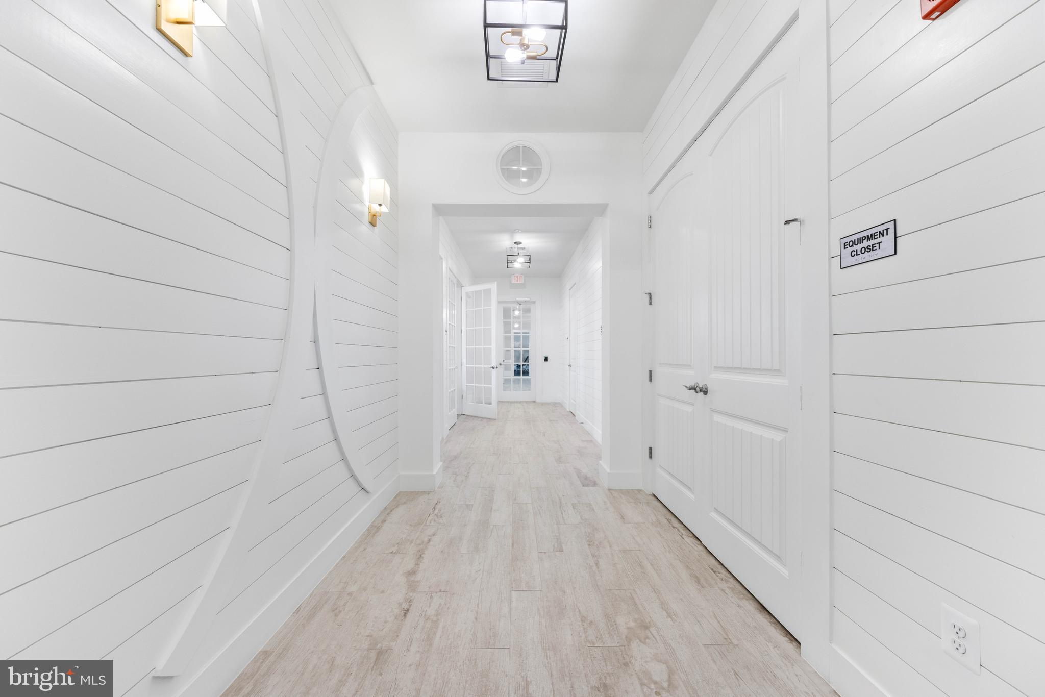 FOUR SEASONS AT KENT ISLAND - Residential