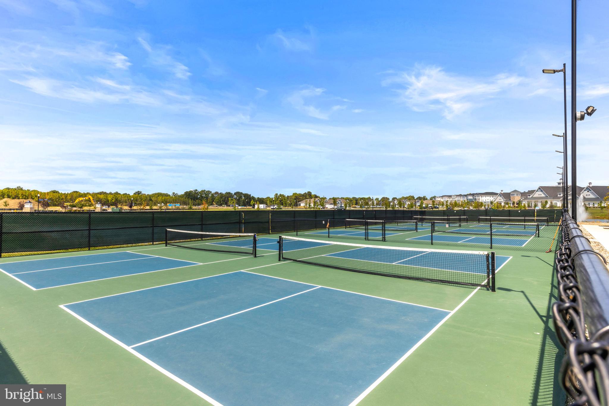 FOUR SEASONS AT KENT ISLAND - Residential