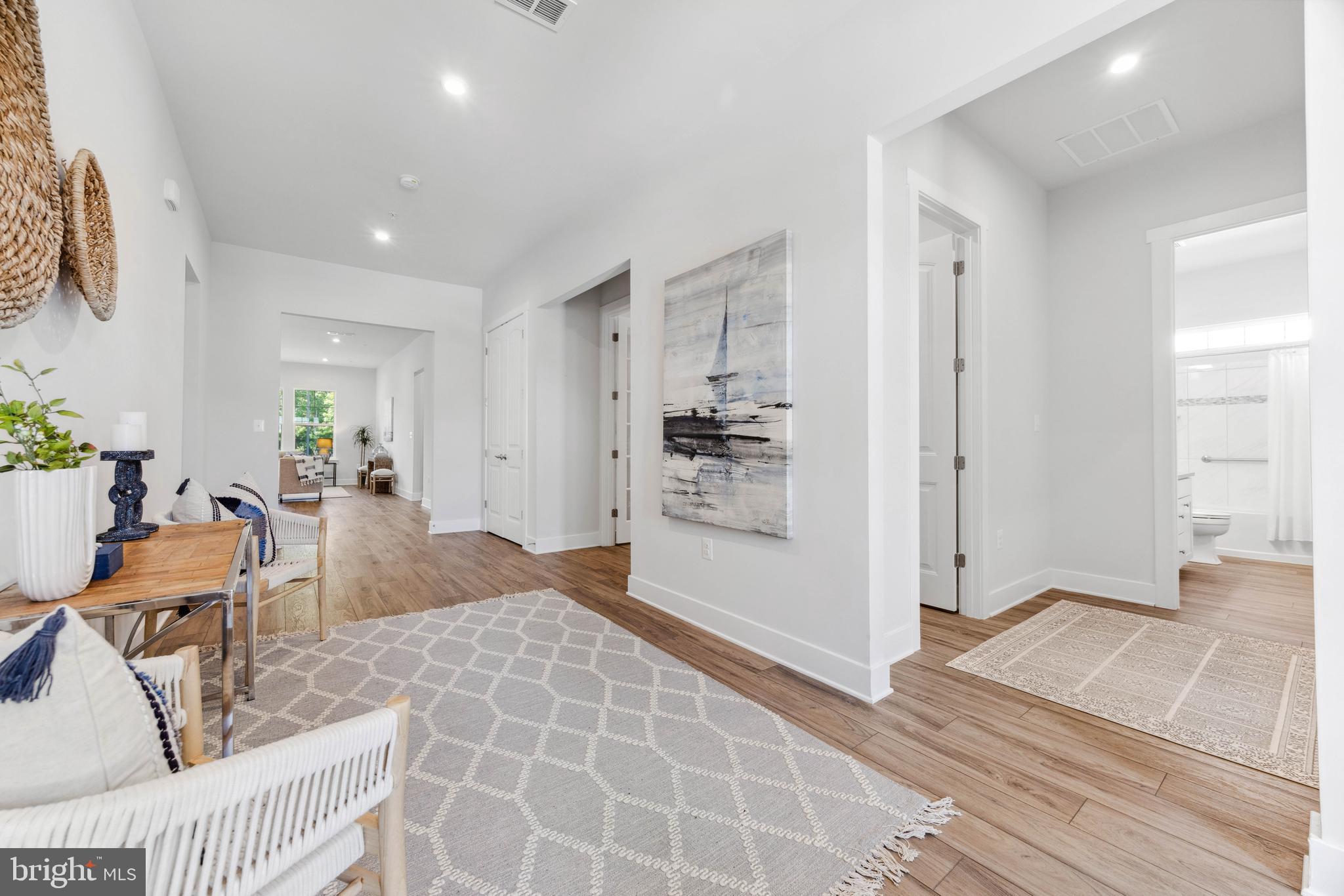 FOUR SEASONS AT KENT ISLAND - Residential