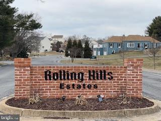 ROLLING HILLS - Residential