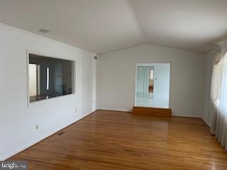 ROLLING HILLS - Residential