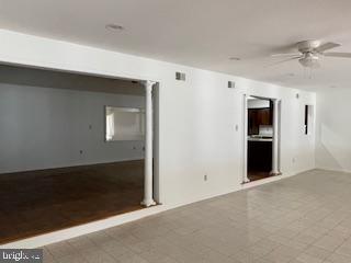 ROLLING HILLS - Residential