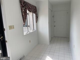 ROLLING HILLS - Residential