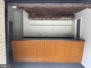 ROLLING HILLS - Residential