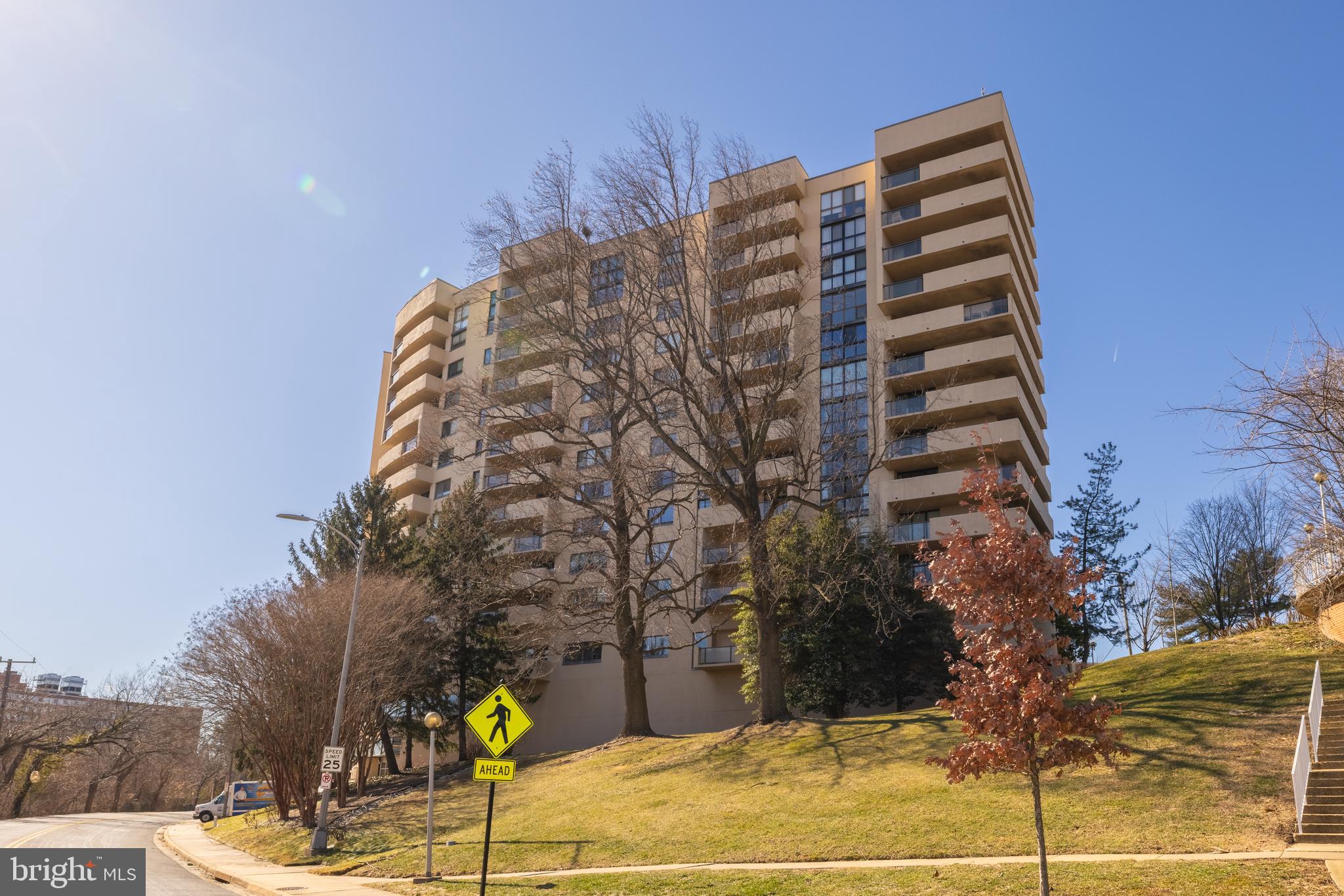 ARLINGTON RIDGE - Residential