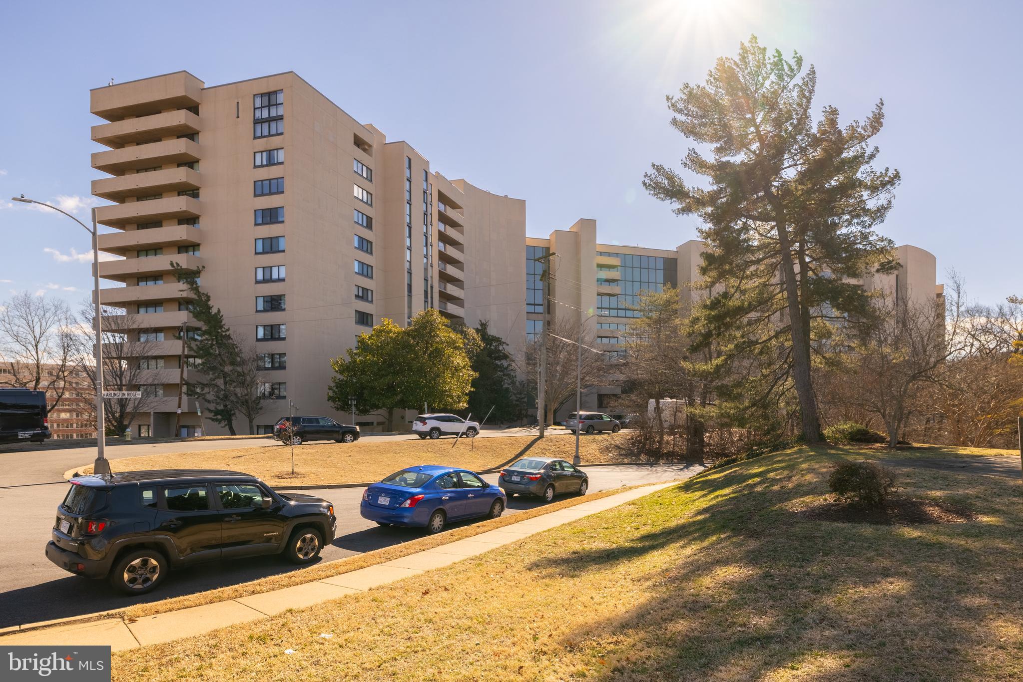 ARLINGTON RIDGE - Residential