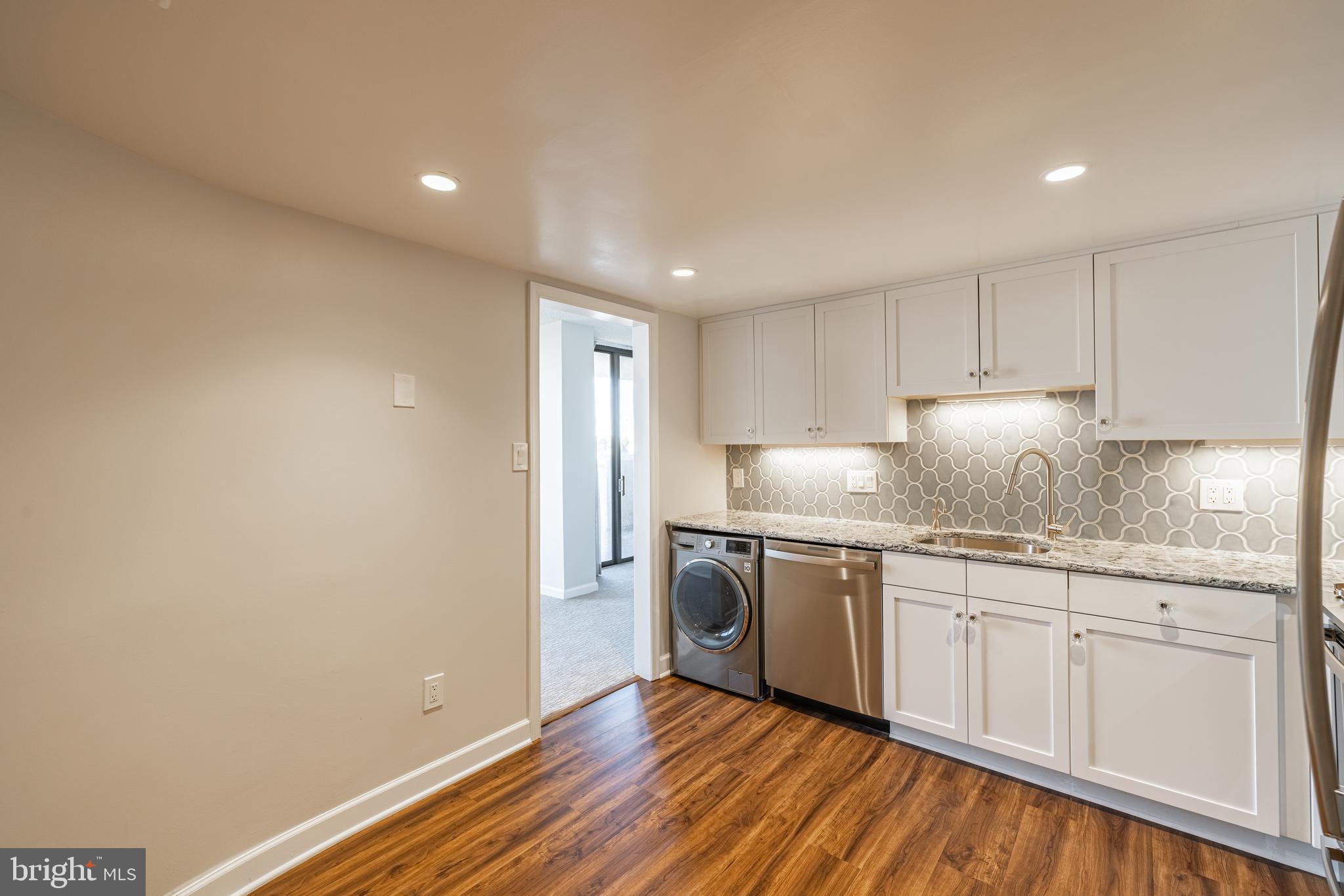 ARLINGTON RIDGE - Residential