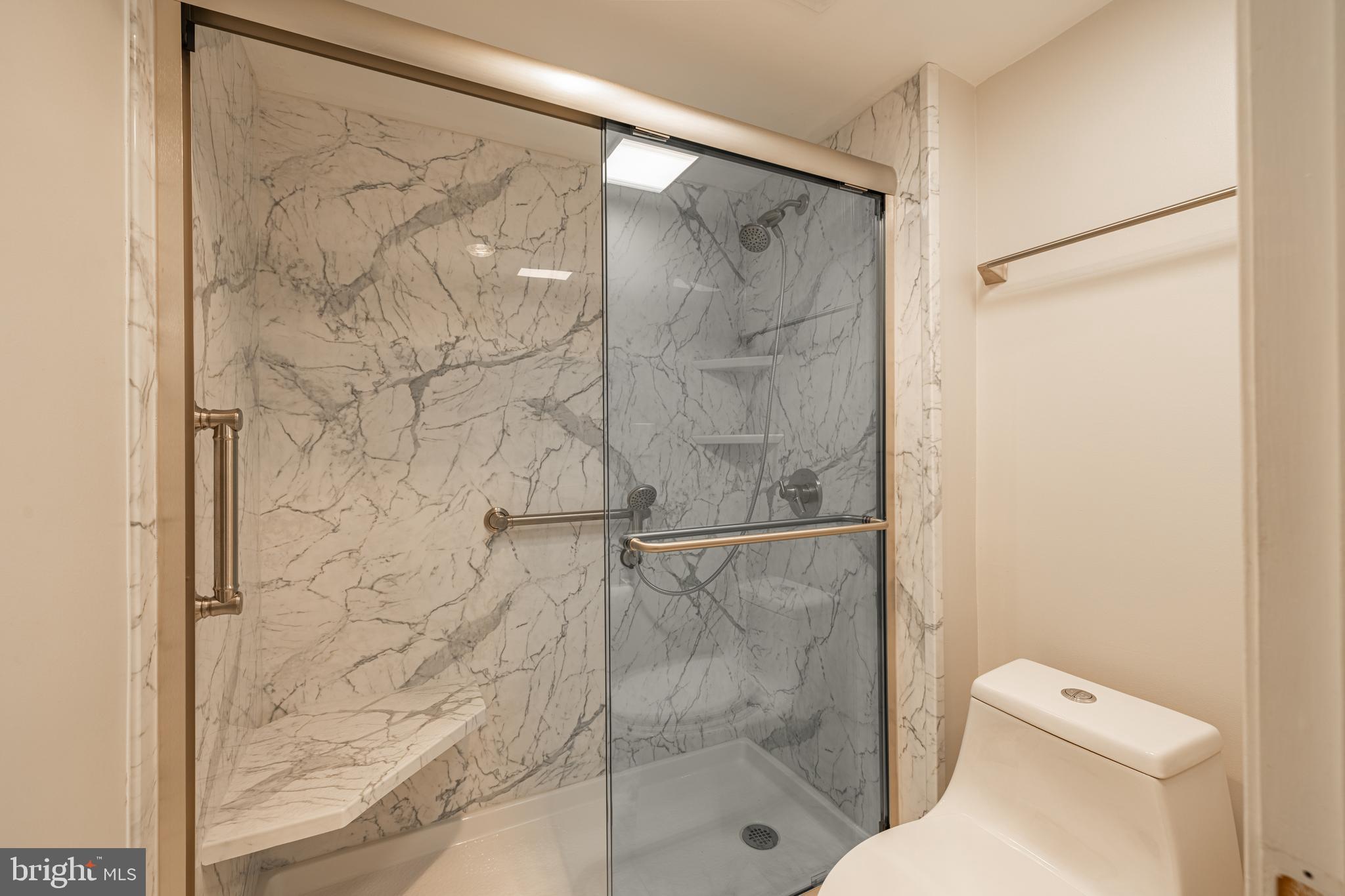 ARLINGTON RIDGE - Residential