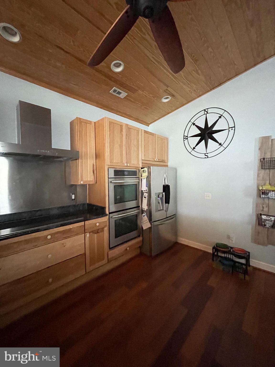 RIVIERA BEACH - Residential