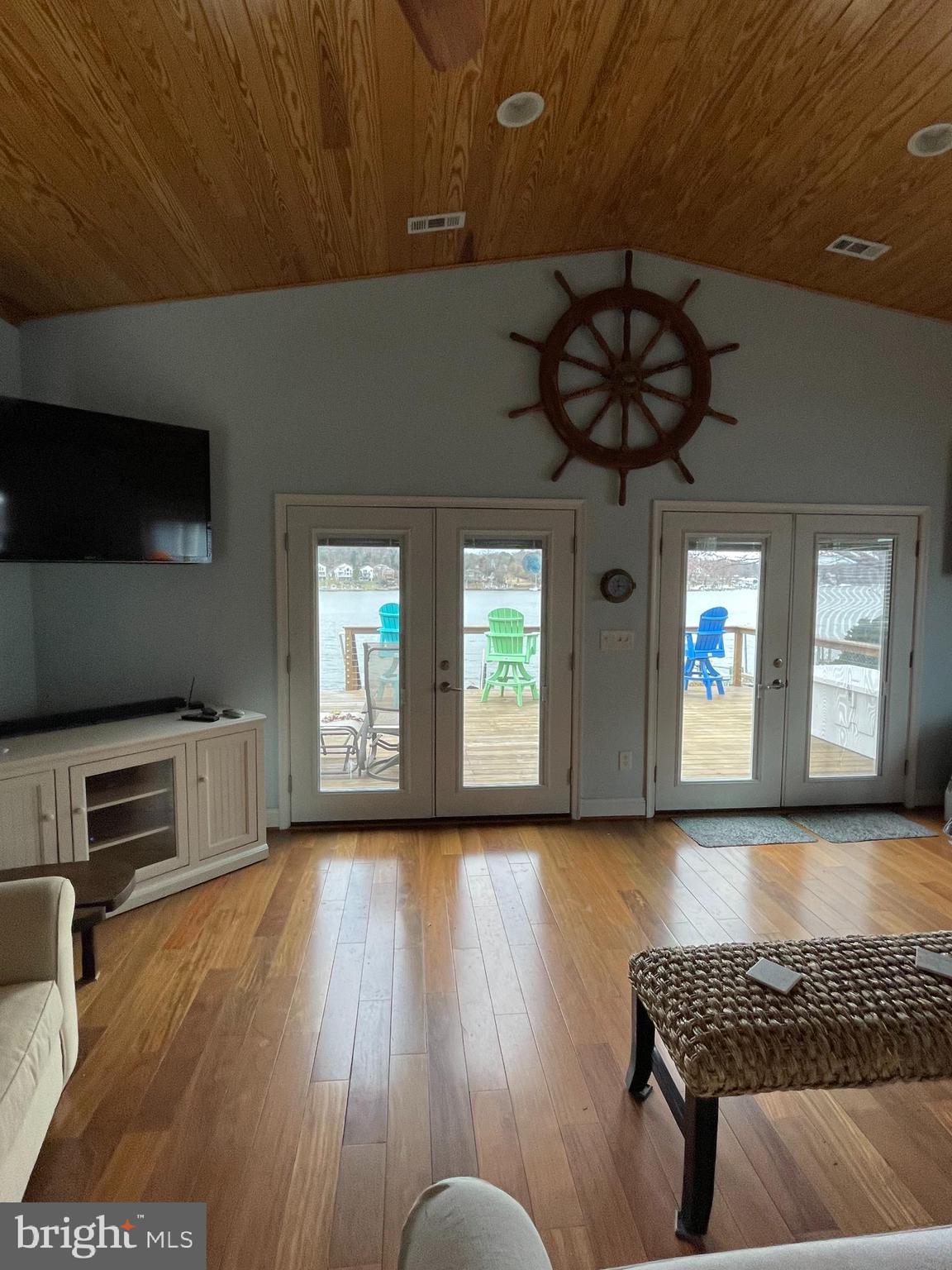 RIVIERA BEACH - Residential