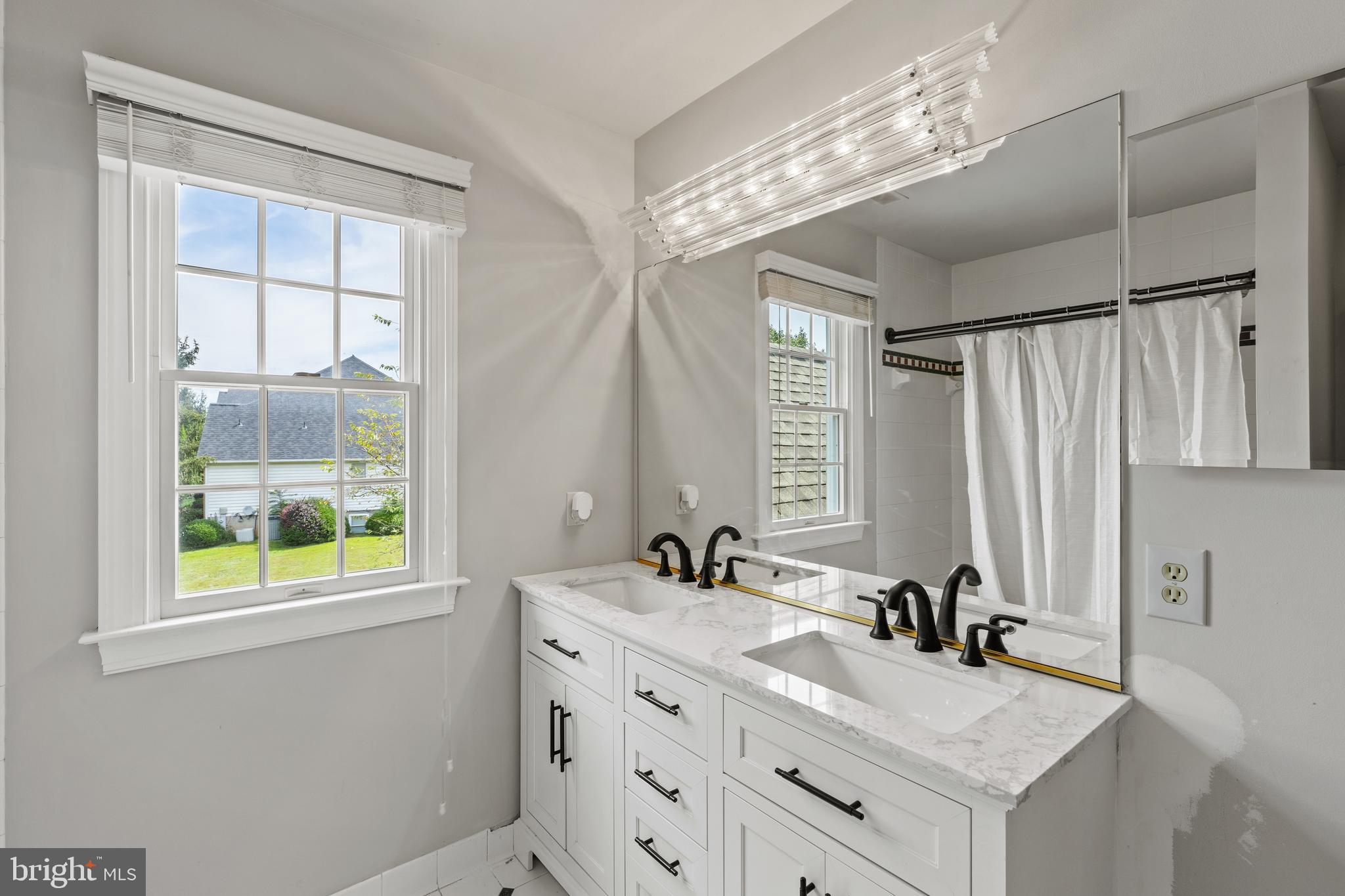 FOX VALLEY - Residential