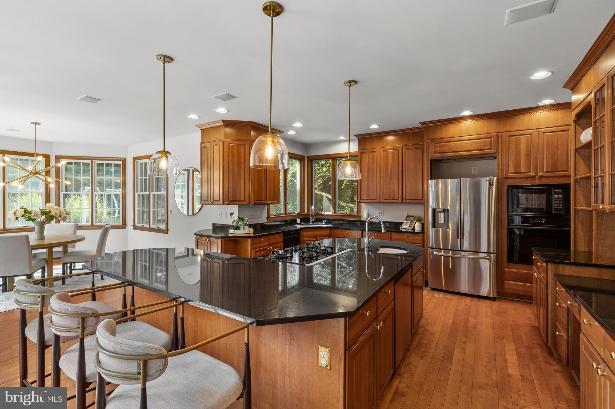 FOX VALLEY - Residential