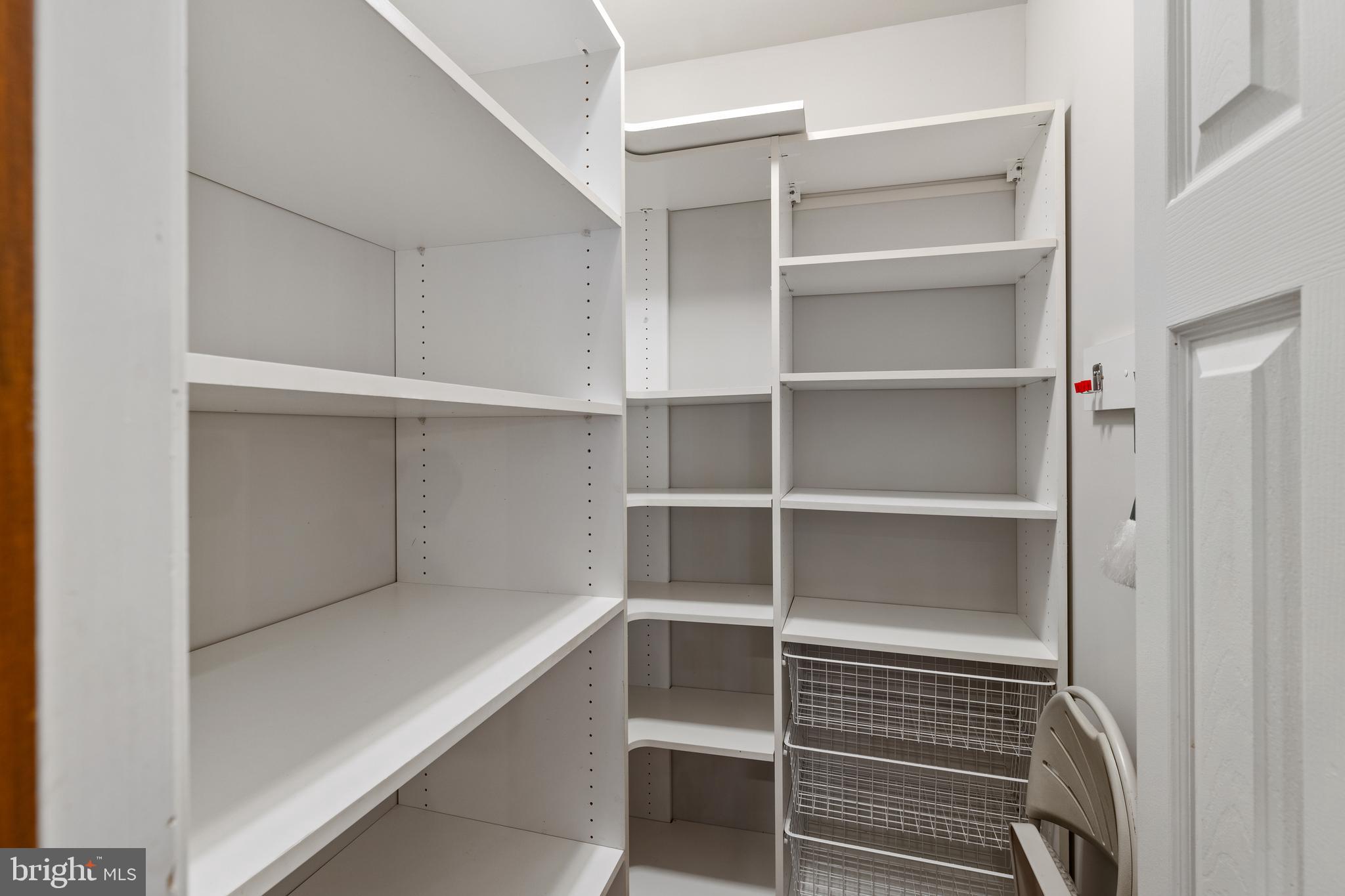 FOX VALLEY - Residential