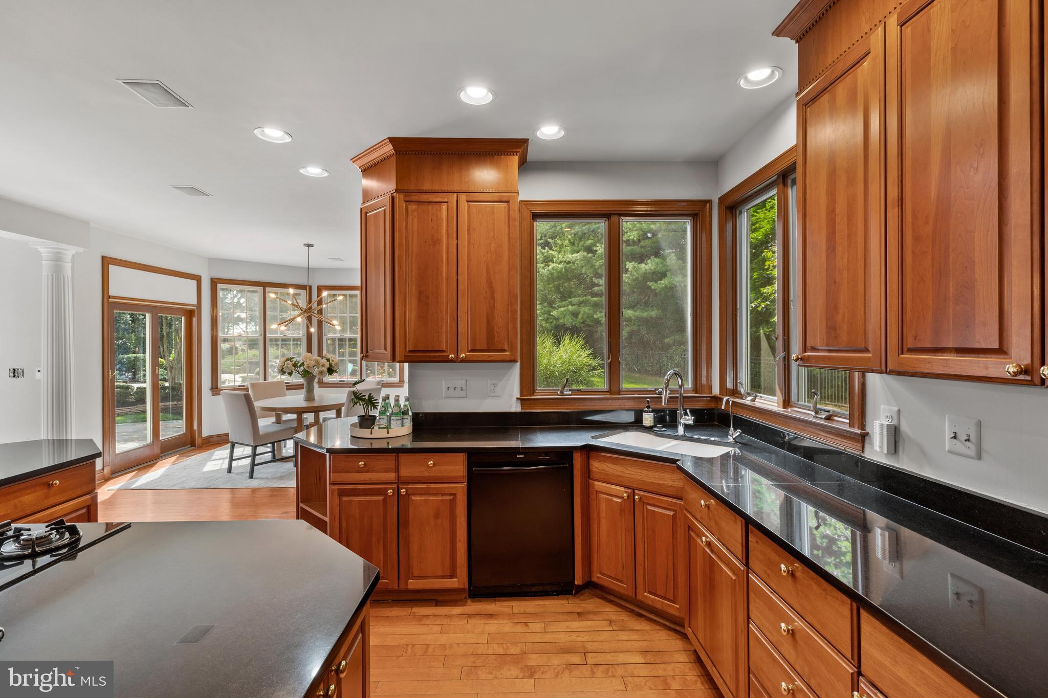 FOX VALLEY - Residential