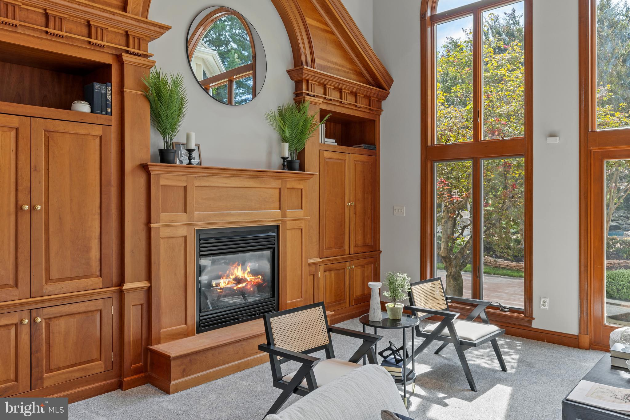 FOX VALLEY - Residential