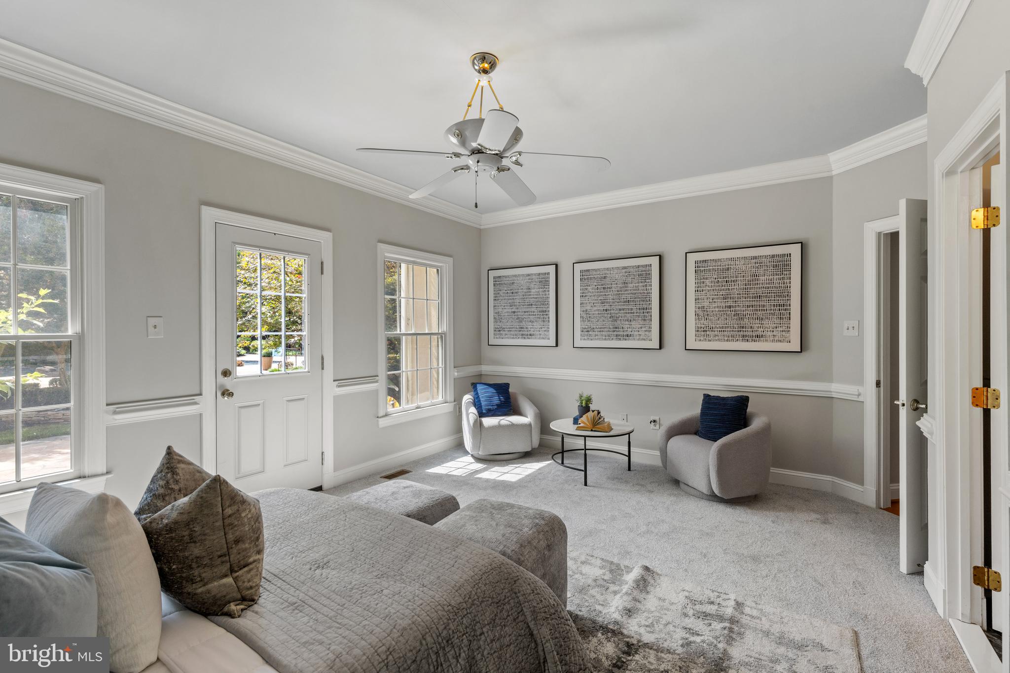 FOX VALLEY - Residential