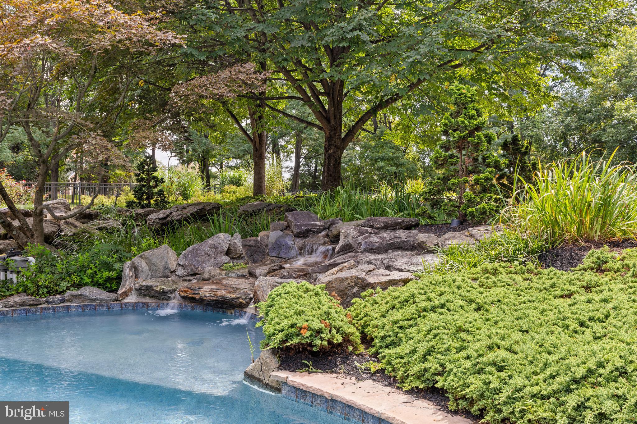 FOX VALLEY - Residential