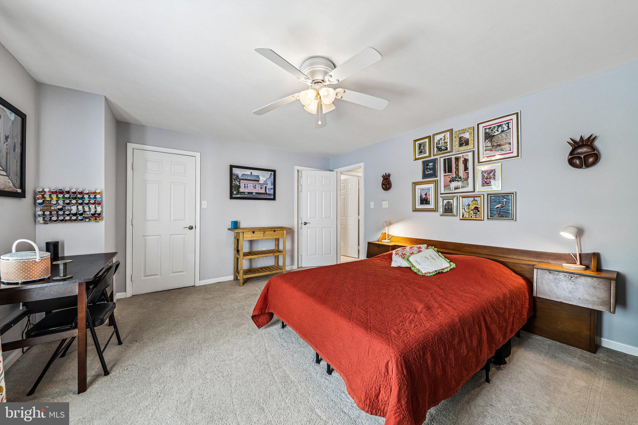 ASHBURN VILLAGE - Residential