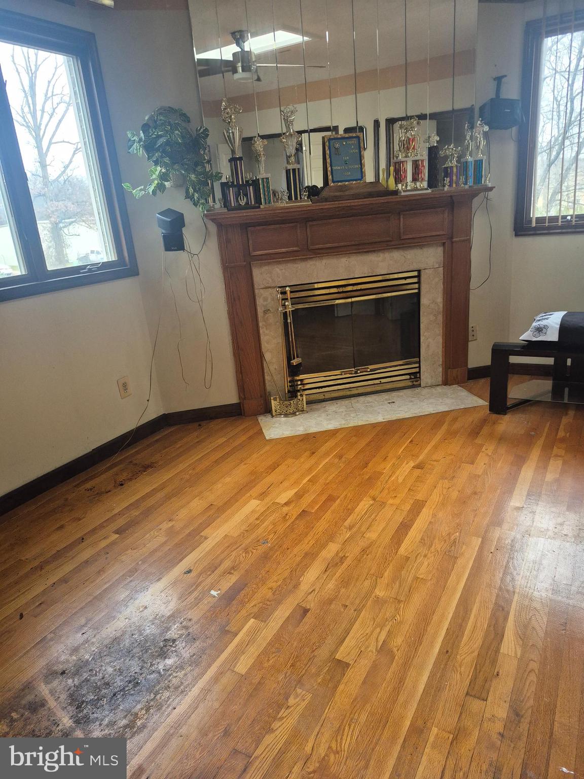 CHARLES G SCHULTZ - Residential