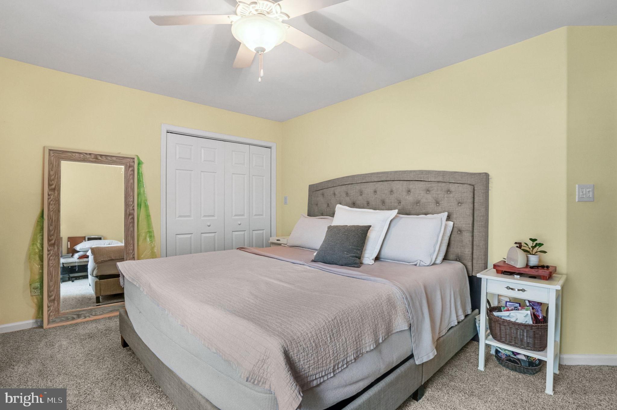 CAPTAIN'S COVE - Residential