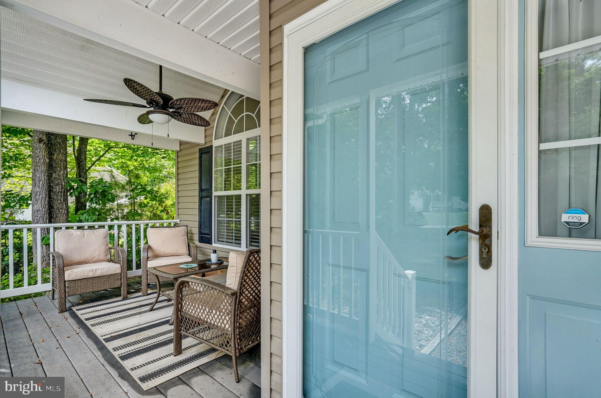 CAPTAIN'S COVE - Residential