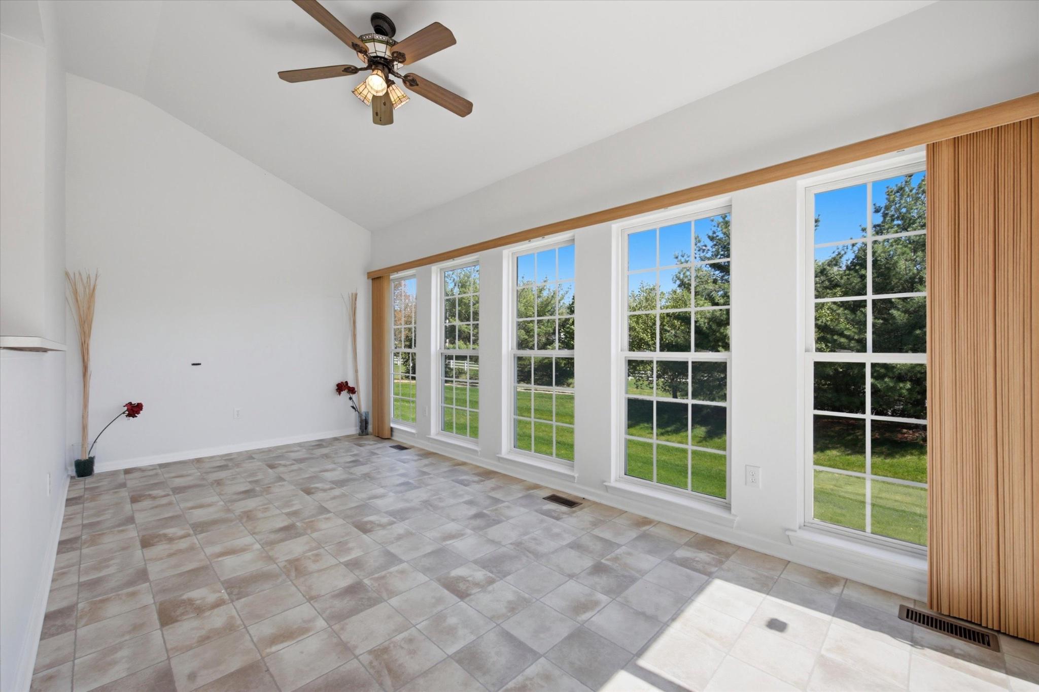 SUNNYBROOK - Residential