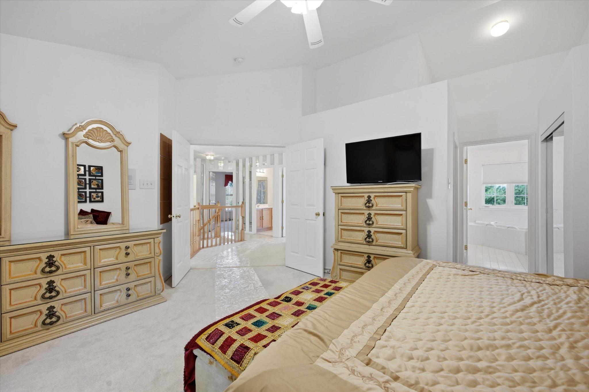 SUNNYBROOK - Residential