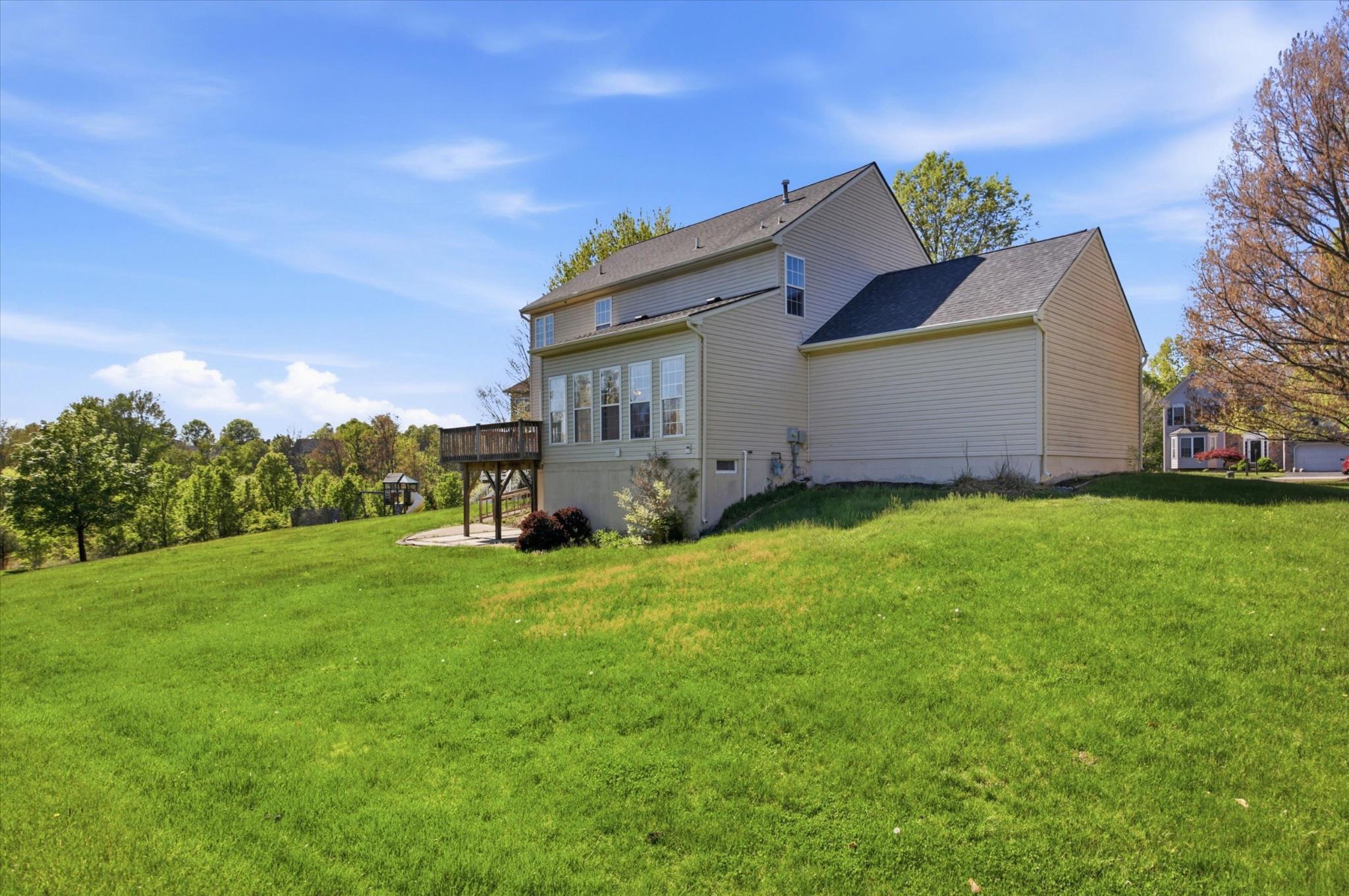 SUNNYBROOK - Residential