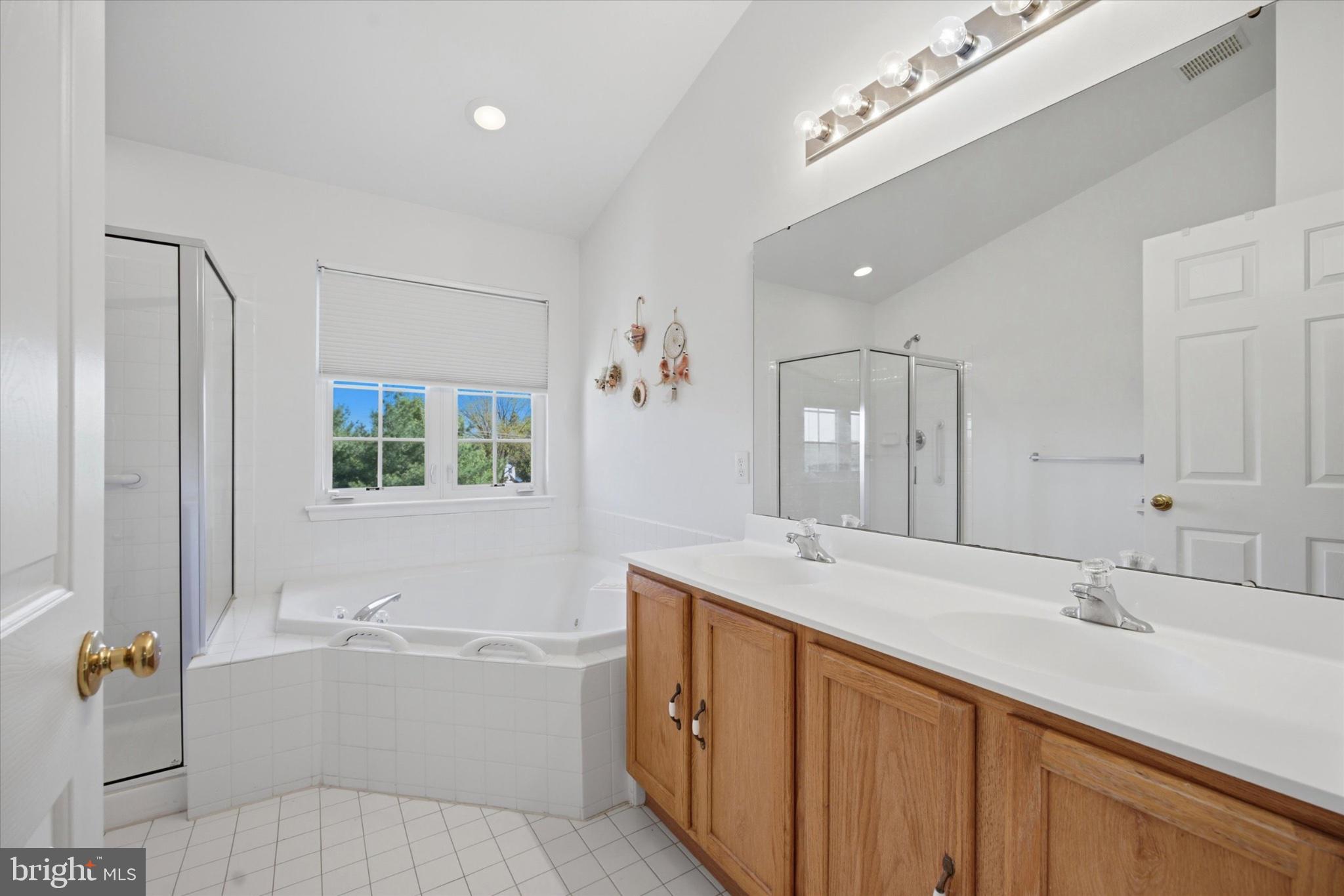 SUNNYBROOK - Residential