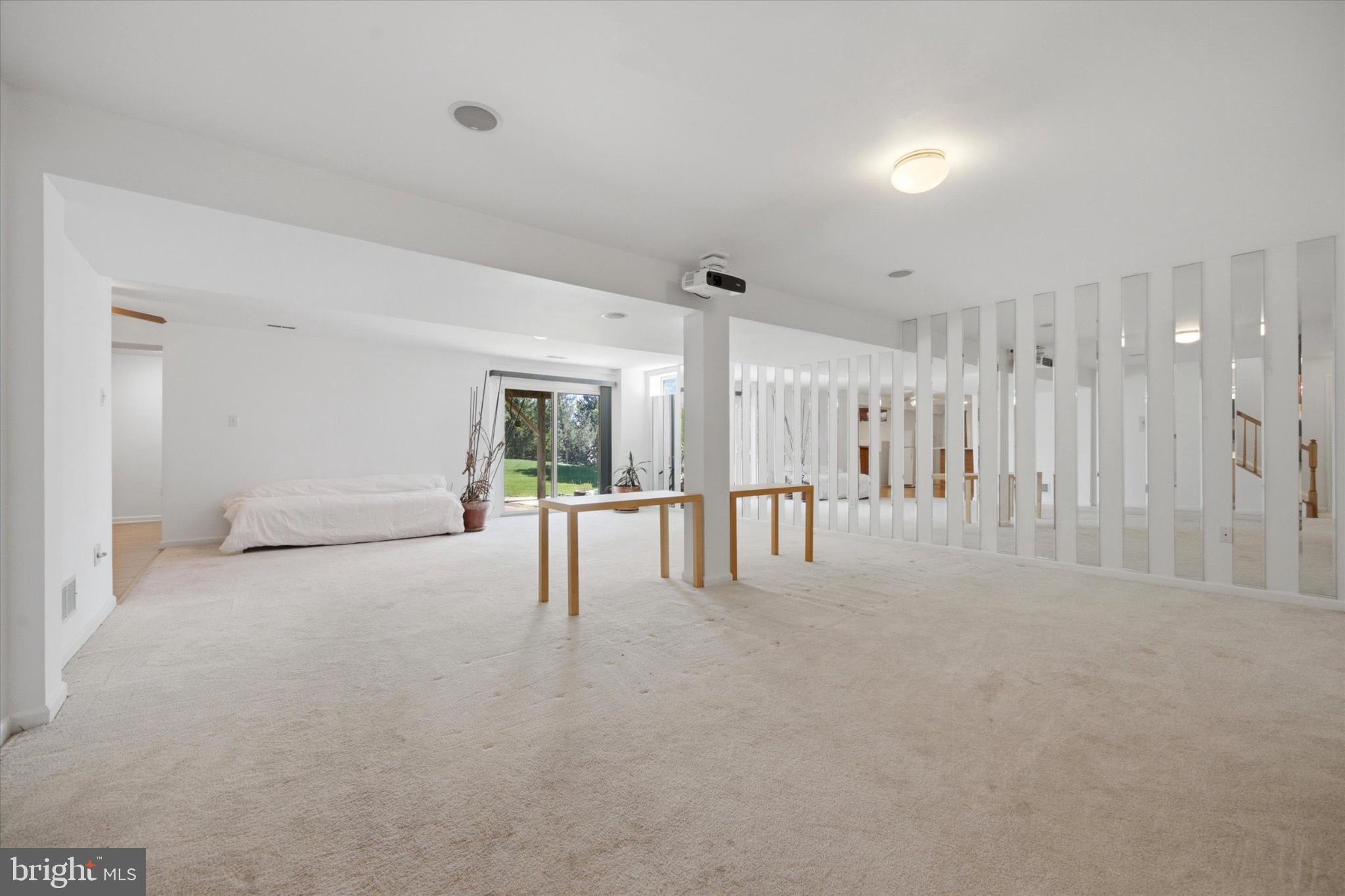 SUNNYBROOK - Residential