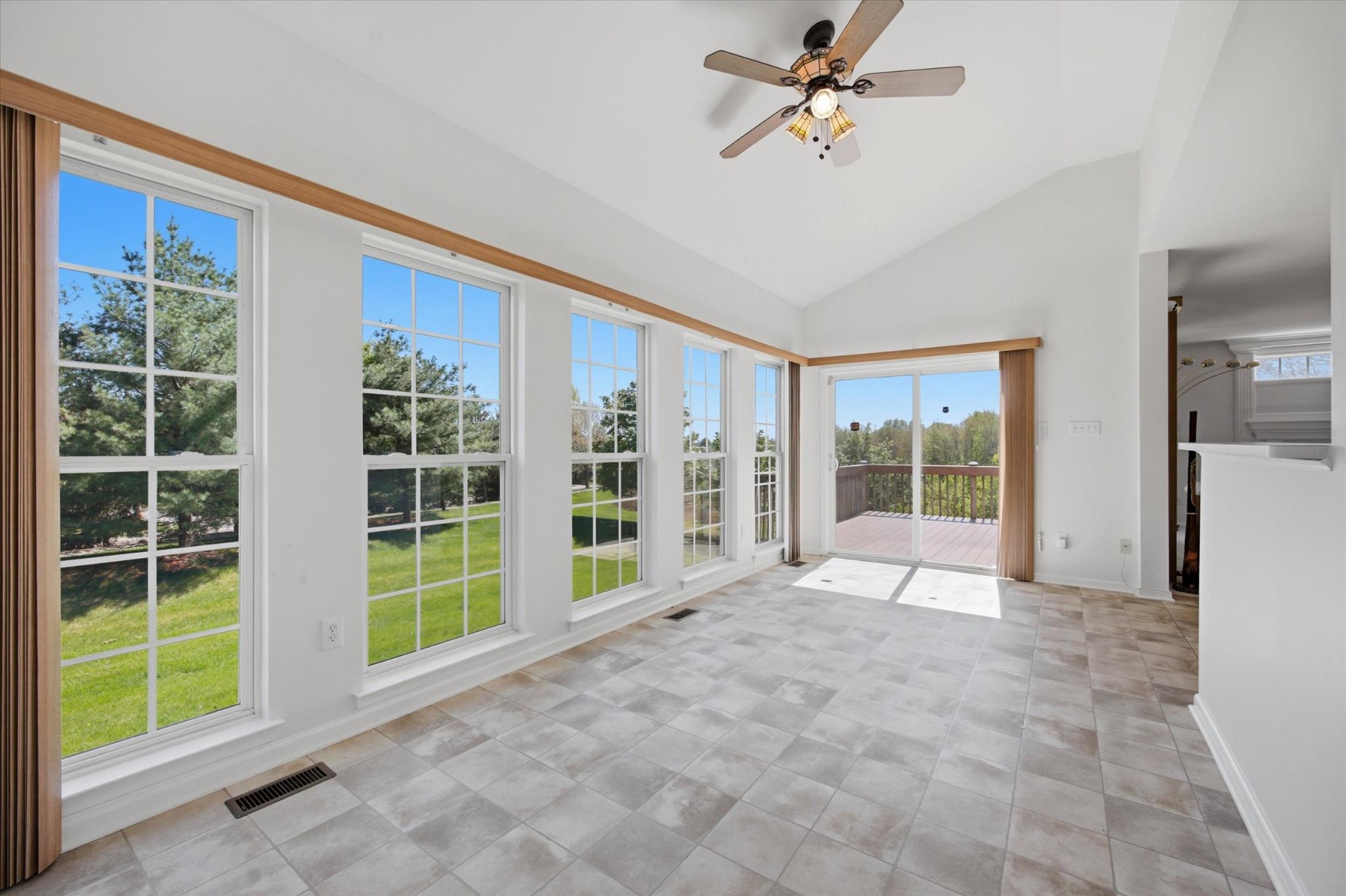 SUNNYBROOK - Residential