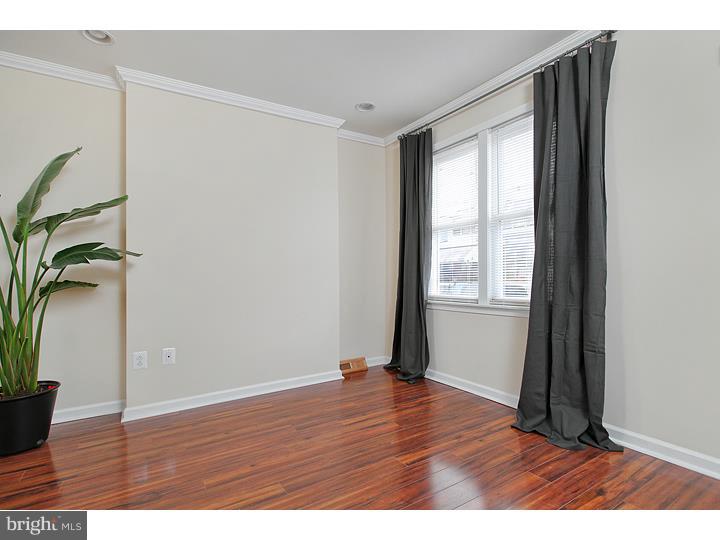PORT RICHMOND - Residential