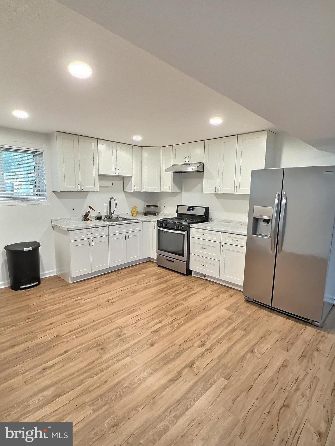 TANTALLON ON THE POTOMAC - Residential Lease