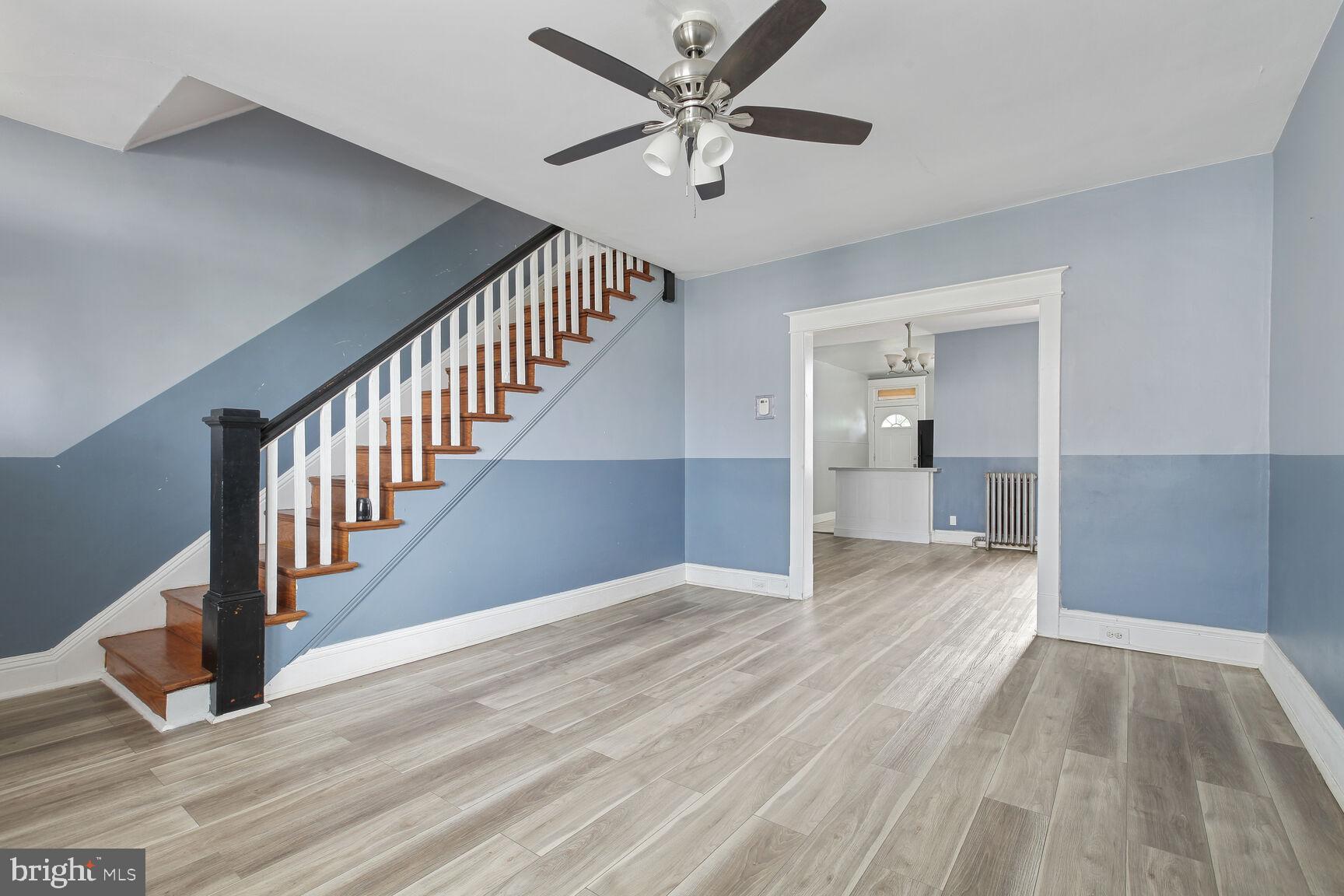 6745 WOODLEY