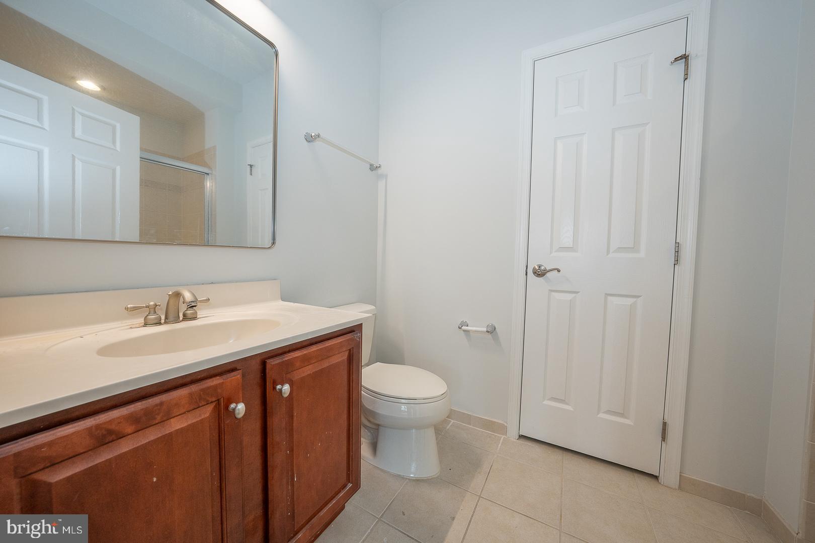 THE GRANDE AT RIVERVIEW - Residential Lease