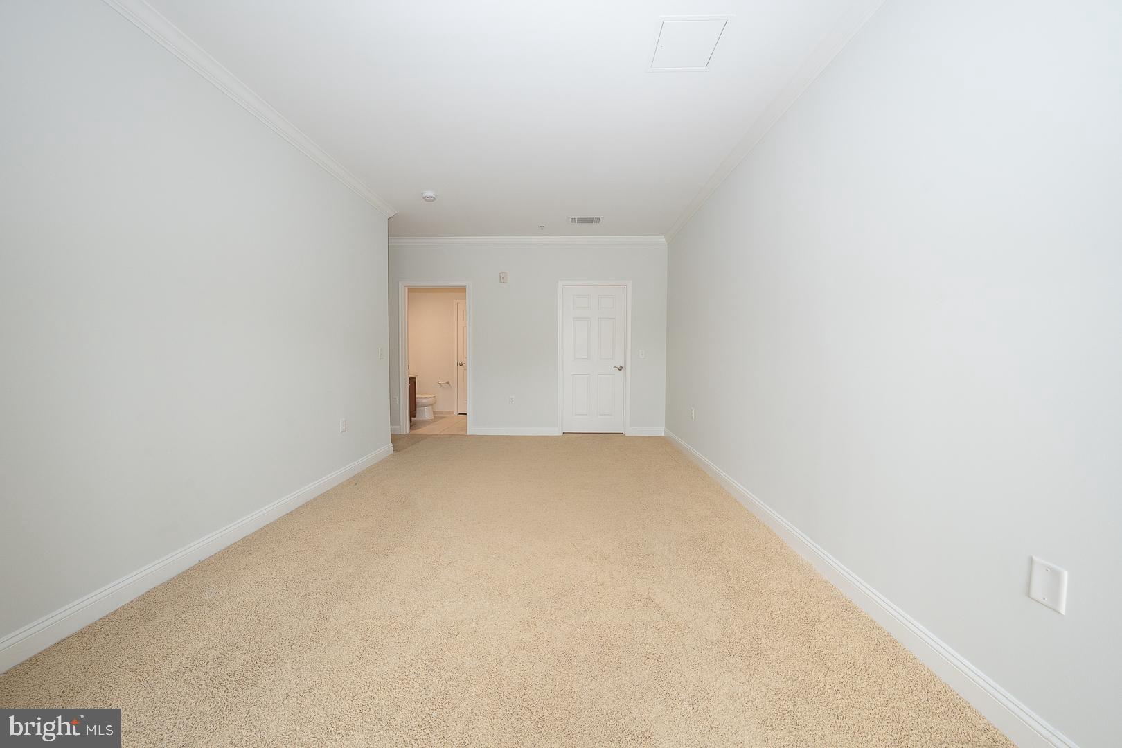 THE GRANDE AT RIVERVIEW - Residential Lease