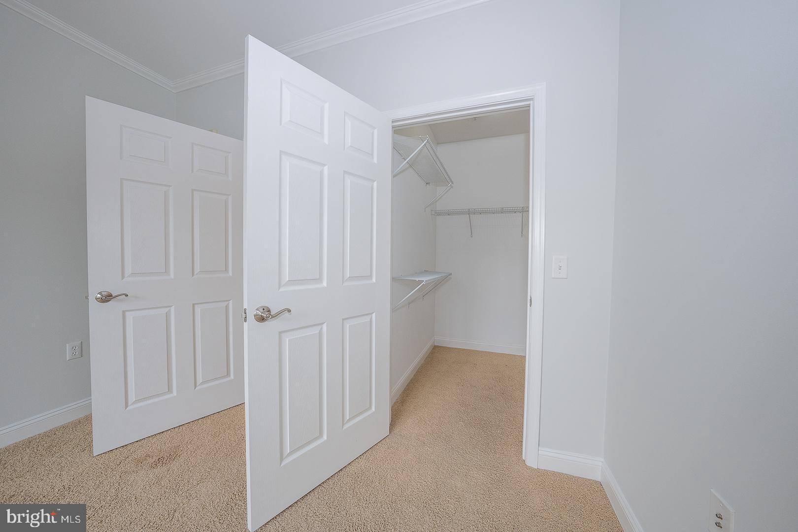 THE GRANDE AT RIVERVIEW - Residential Lease